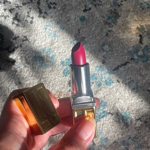 Elizabeth Arden New York | Beautiful Color Moisturizing Lipstick